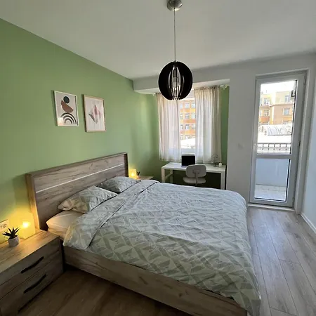 Cosy, Fully Renovated 2bd Near The Cathedral فارنا