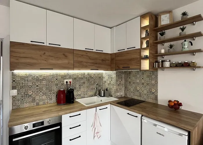 Cosy, Fully Renovated 2bd Near The Cathedral *