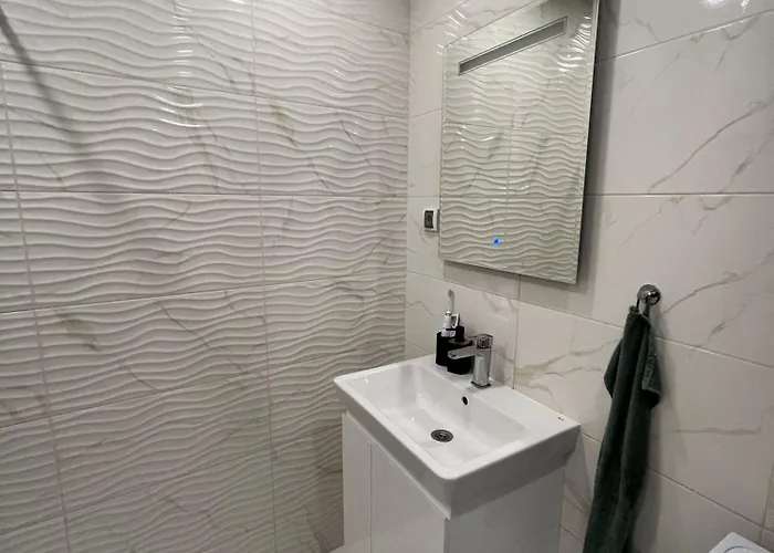 아파트 Cosy, Fully Renovated 2bd Near The Cathedral *