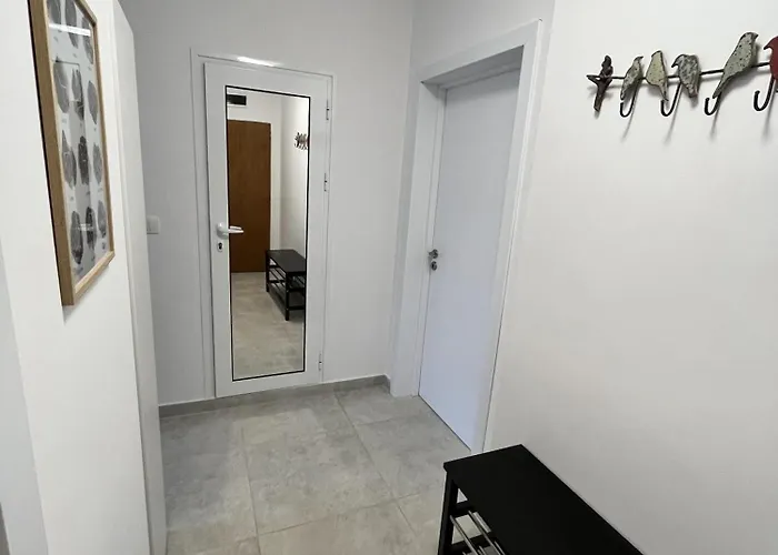 아파트 Cosy, Fully Renovated 2bd Near The Cathedral