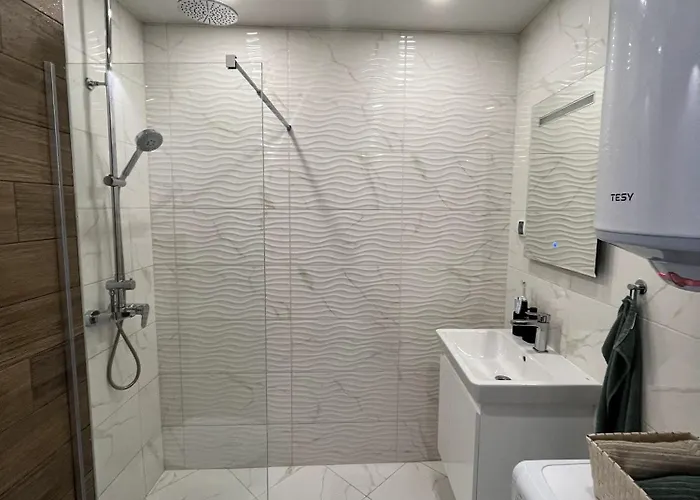 아파트 Cosy, Fully Renovated 2bd Near The Cathedral *